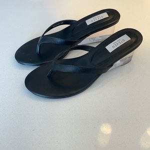 Like new wedge heels